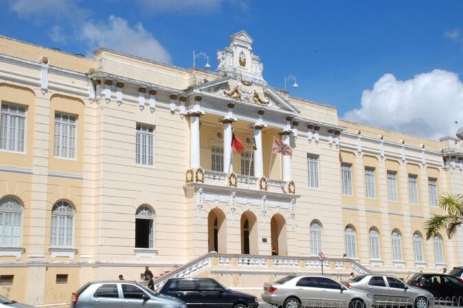 Tribunal de Justiça mantém condenação de ex-prefeita do Vale do Piancó