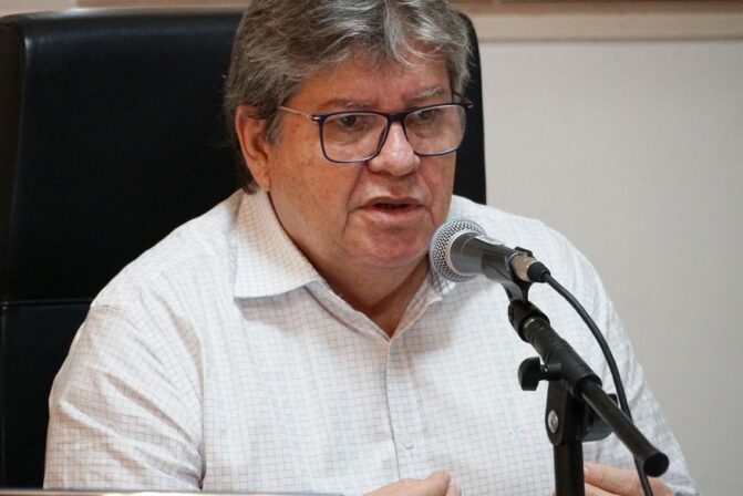 João Azevêdo renova decreto e mantém medidas contra a Covid-19 na Paraíba; confira