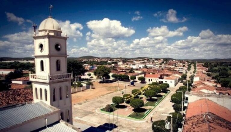 Justiça bloqueia bens de ex-prefeita de Boa Ventura
