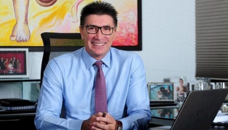Empresário natural de Santana dos Garrotes integra ranking da revista Forbes como um dos bilionários