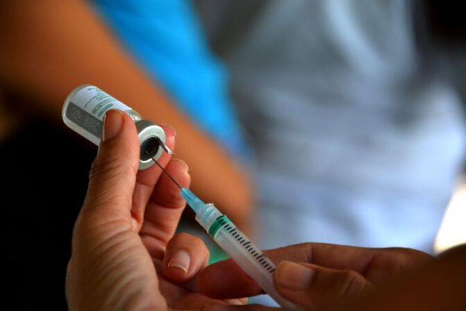 Vacina da dengue deve chegar à Paraíba em fevereiro