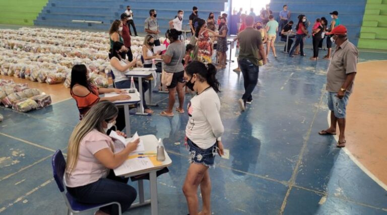Prefeitura de Catingueira distribui 800 cestas básicas para famílias em vulnerabilidade social