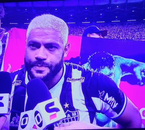Hulk homenageia a Paraíba na comemoração do título do Atlético-MG