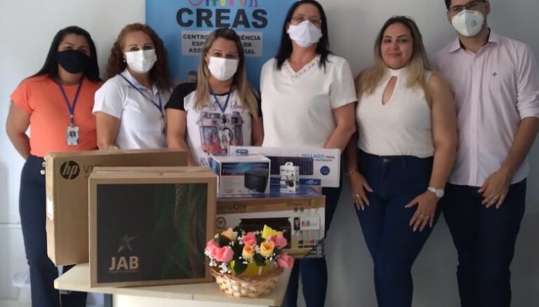 Prefeitura de Catingueira entrega notebook, computador e impressoras ao CREAS