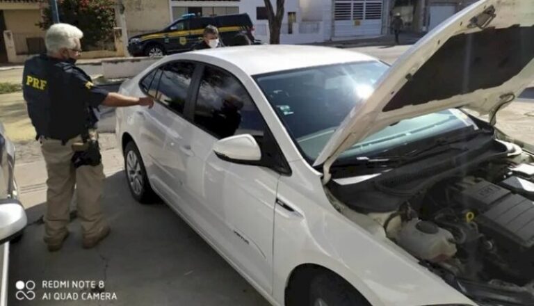 Veículo roubado em Pernambuco é recuperado pela PRF no Vale do Piancó