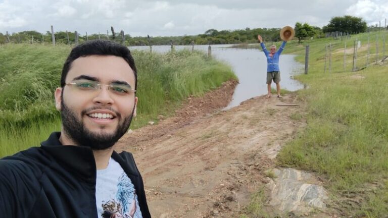 Após dez anos açude volta a sangrar em Piancó