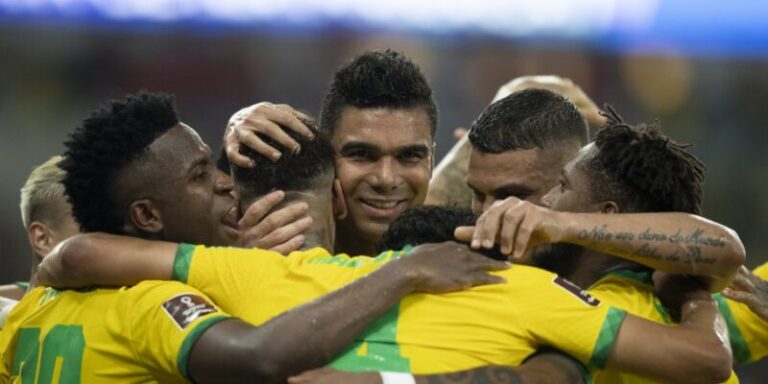 Seleção Brasileira goleia o Chile no Maracanã e segue invicta nas eliminatórias da Copa