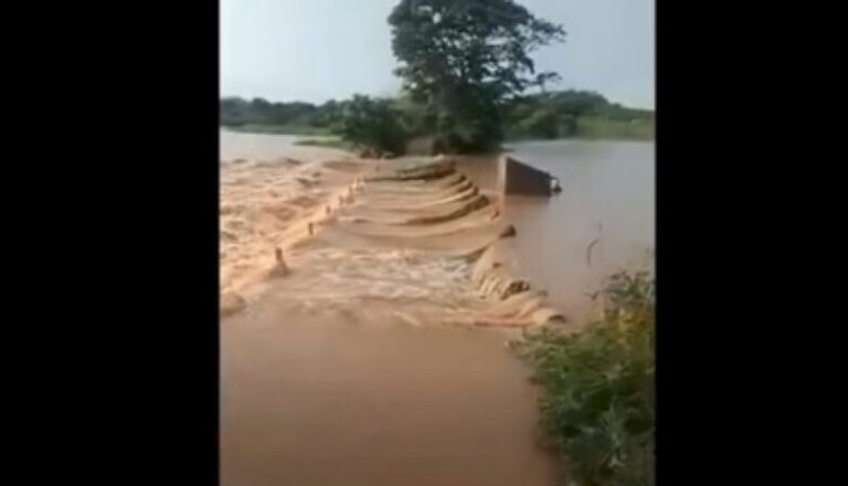 Açude que abastece Itaporanga tem maior sangria das últimas décadas; vídeo