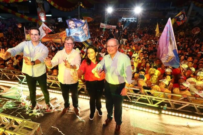 João Azevêdo tem candidatura à reeleição homologada ao lado de Lucas, Pollyanna e Alckmin