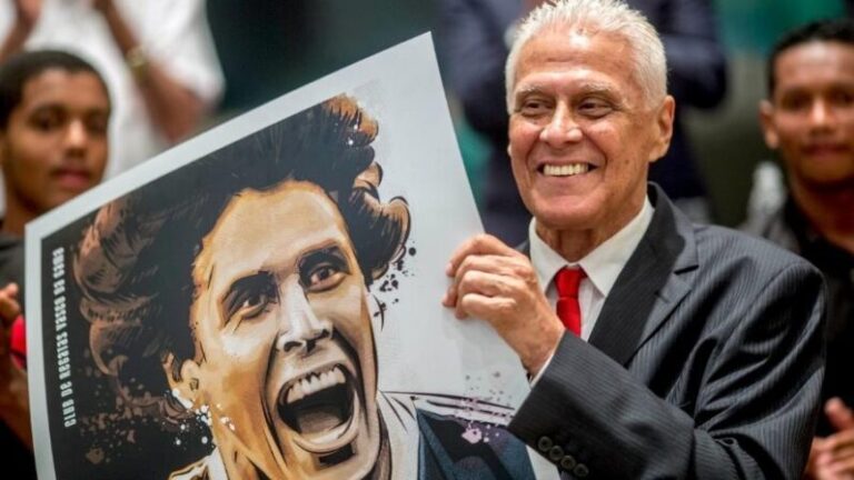 Morre Roberto Dinamite, ídolo do Vasco, aos 68 anos, no Rio de Janeiro