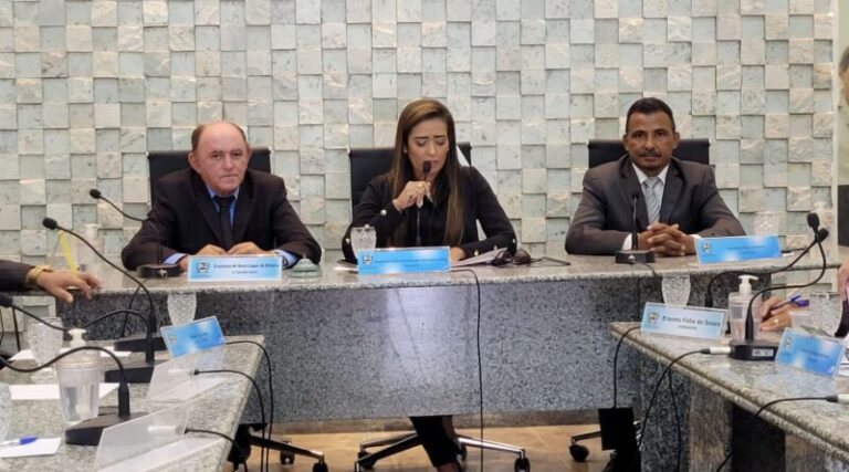 Câmara de Catingueira vota nesta quinta-feira (16), projetos de lei que reajustam piso salarial dos professores, ACS e ACE