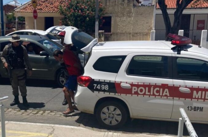 Polícia Militar de Piancó prende foragidos da Justiça em Emas