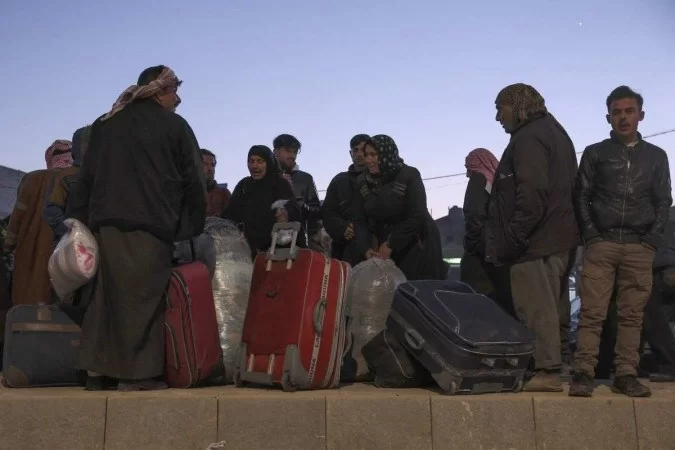Após terremoto na Turquia, refugiados sírios retornam para país de origem