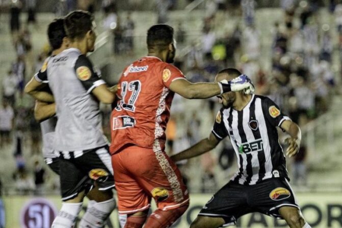 Botafogo-PB vence o Nacional de Patos e se classifica para as semifinais do Paraibano