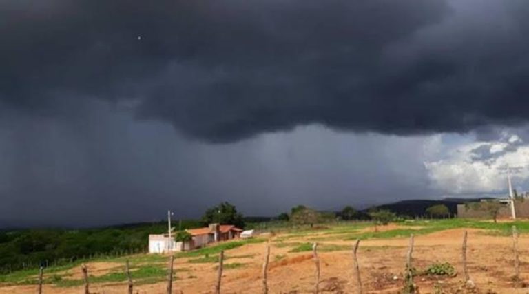 Inmet emite alerta de chuvas intensas para quase 80 municípios da Paraíba