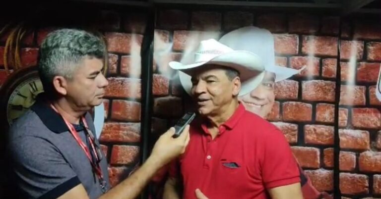 João Pedro de Catingueira é sucesso com Tom Oliveira