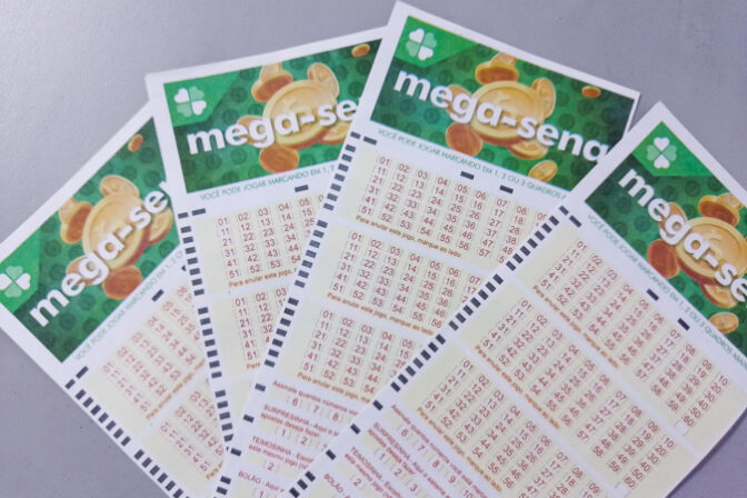 Mega-Sena acumula e prêmio vai a R$ 50 milhões no próximo concurso