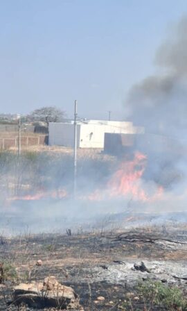 Vídeo! Em Piancó, incêndio leva perigo a moradores, casas e posto de combustível