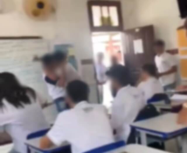 Vídeo! Professor e aluno brigam em sala de aula no Vale do Piancó