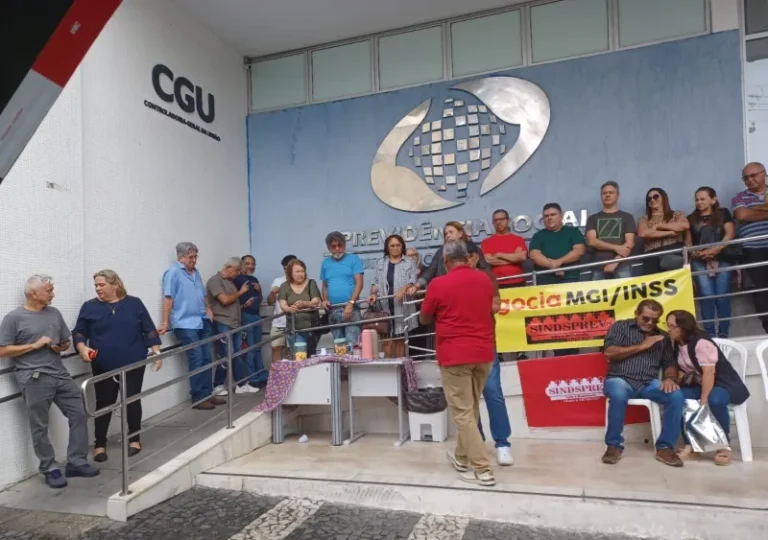 Servidores do INSS na Paraíba entram em greve por tempo indeterminado