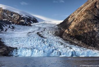 Tsunami desencadeado por mudanças climáticas fez a Terra vibrar por nove dias há um ano