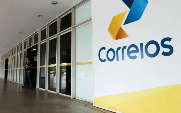 Correios e Serasa se unem para possibilitar negociação de dívidas em todo o Brasil