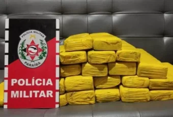 PM invade ponto de tráfico e apreende cerca de 25 quilos de drogas