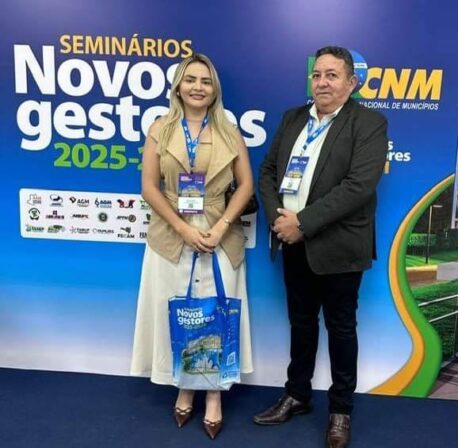 Prefeita eleita Paloma Kenned e prefeito Dedé de Zé Paulo de Santana dos Garrotes participam de evento Brasília