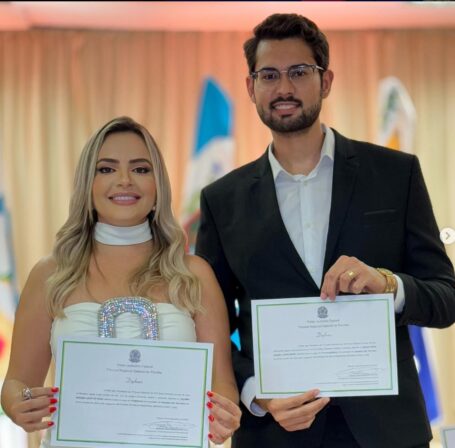 Paloma Kenned(Republicanos) e Dr, Max Soares(PSB), são diplomados prefeito e vice de Santana dos Garrotes