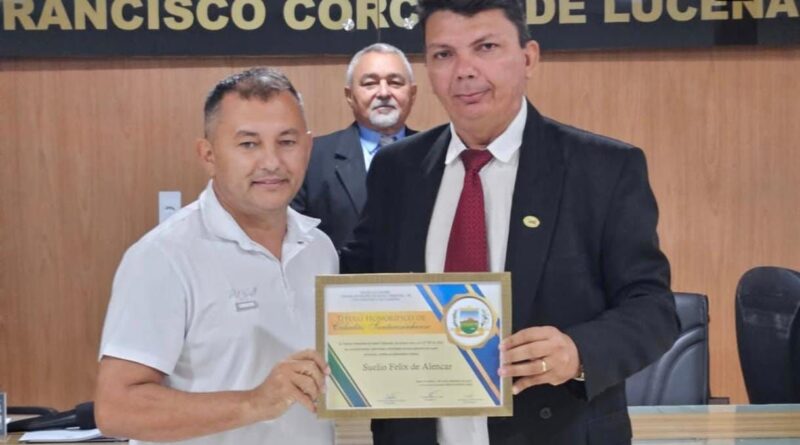 Suélio Felix recebe título de cidadão do município de Santa Terezinha