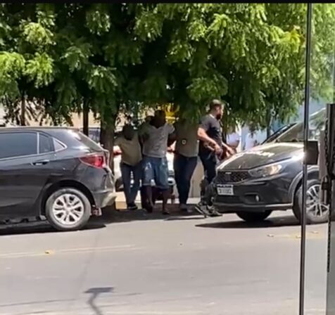 Vídeo! Polícia Civil de Coremas prende suspeito de embriaguez, desacato e resistência