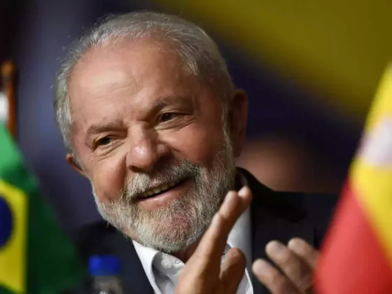 Lula parabeniza Hugo Motta após ser eleito presidente da Câmara Federal