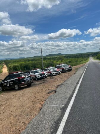 Polícias Militar e Civil traçam estratégias para localizar suspeitos de sequestro em Piancó