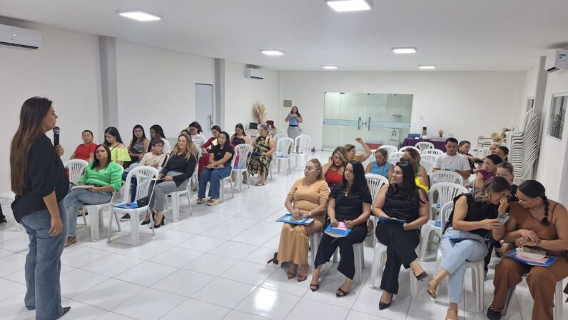 Sebrae incentiva empreendedorismo feminino e promove palestras sobre inteligência artificial em cidades do sertão