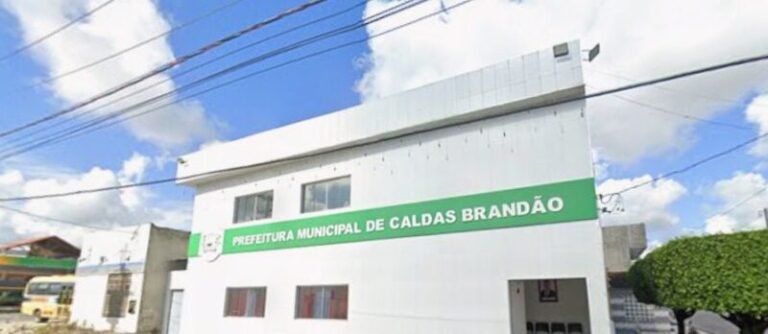 Vereadora denuncia ‘rachadinha’ na prefeitura de Caldas Brandão