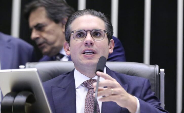 Com voto massivo da bancada paraibana, Câmara derruba aumento no IOF