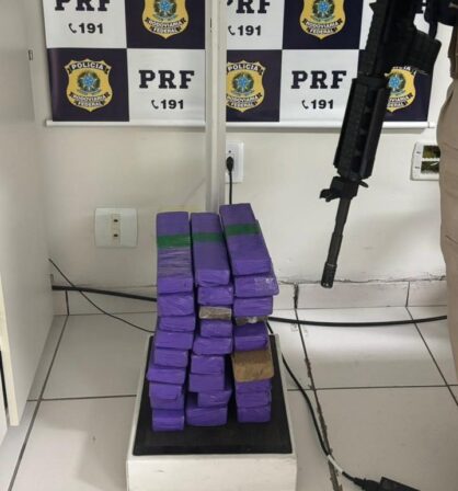 Polícia Rodoviária Federal apreende 15 quilos de maconha em Patos