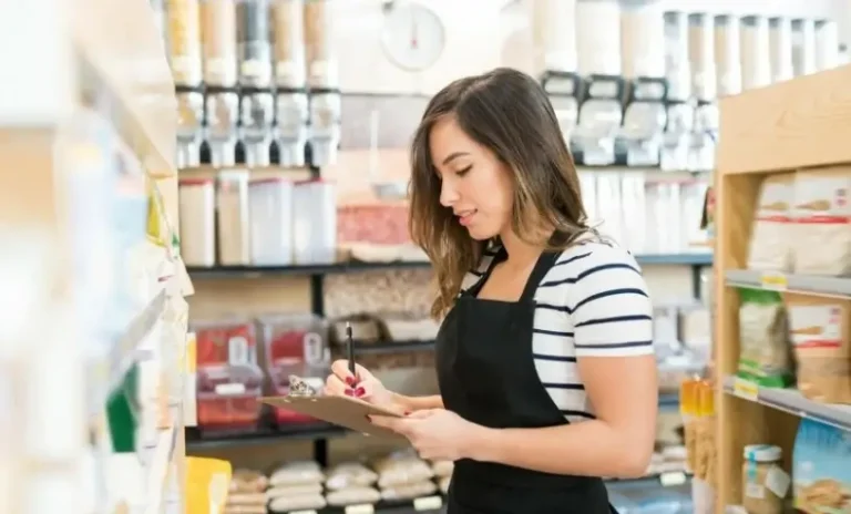 Criar estratégias de promoções e vendas online auxiliam na venda de itens encalhados no estoque