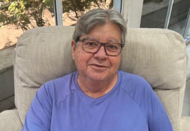 Pelas redes sociais, João Azevêdo agradece apoio dos paraibanos e da equipe médica