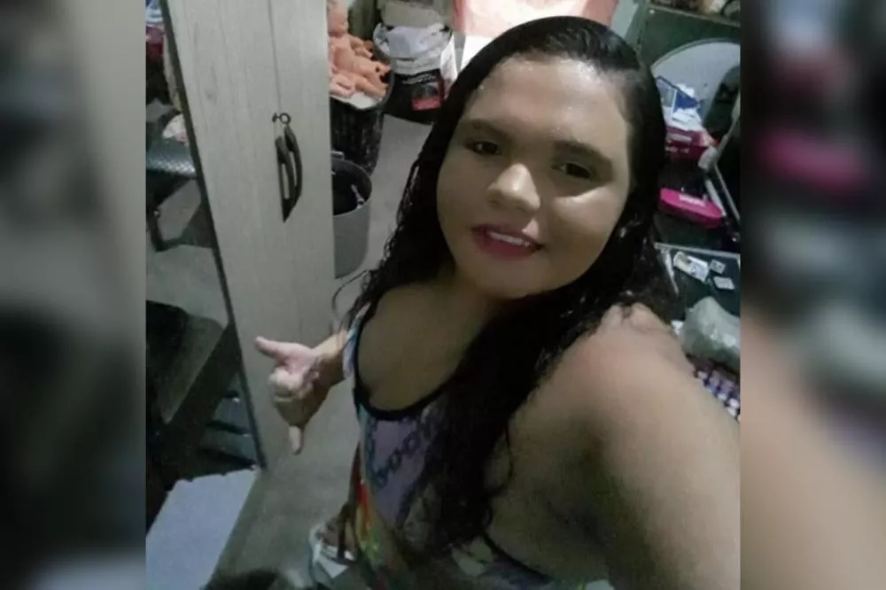Adolescente é assassinada a golpes de facão neste domingo (10), em Patos