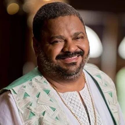 Morre Arlindo Cruz, um dos maiores sambistas brasileiros, aos 66 anos