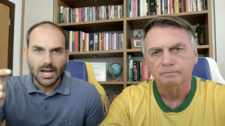 PF indicia Bolsonaro e filho em inquérito sobre sanções dos EUA