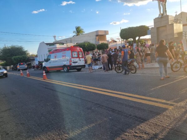 Tragédia em Catingueira, caminhão esmaga cabeça de homem em via pública