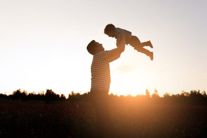 Dia dos Pais: 15 frases e mensagens para mandar por WhastsApp