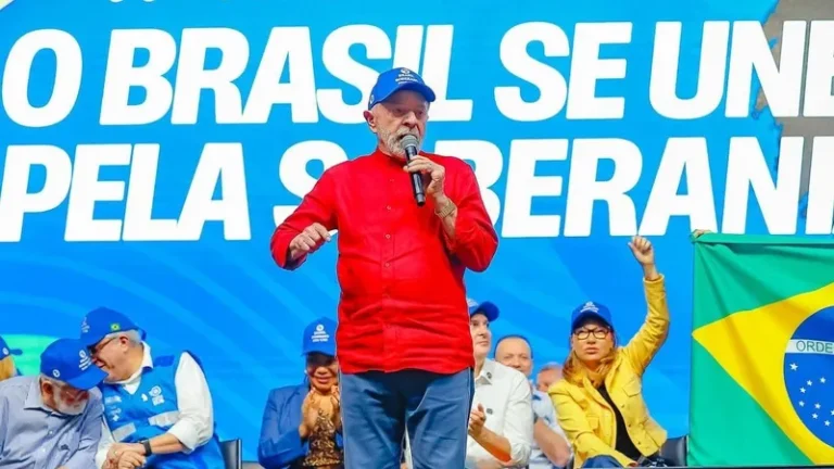 Em encontro do PT, Lula defende que partido busque maior quantidade de cadeiras no Congresso