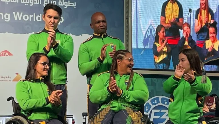 Brasil fecha Mundial de halterofilismo com ouro nas equipes femininas