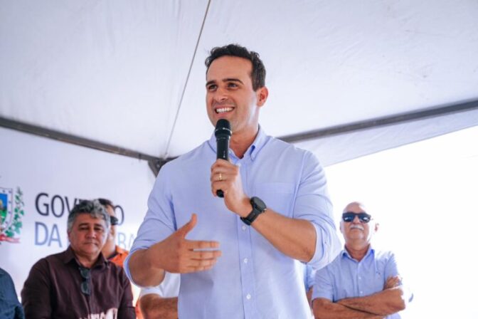 Lucas Ribeiro afirma que projeto para 2026 só tem um lado e enquanto entrega obras outros candidatos só andam “dando tapinha nas costas das pessoas”
