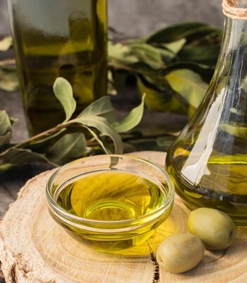 Governo inclui 25 marcas de azeite na lista de proibidos para consumo; veja