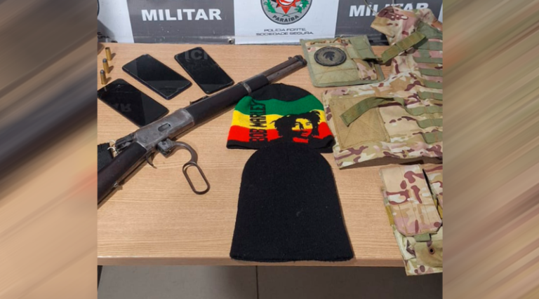 PM prende foragido da Justiça com arma e colete balístico