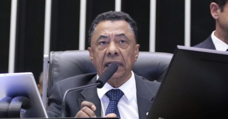 Damião Feliciano confirma filiação ao União Brasil e apoio à chapa de Lucas Ribeiro